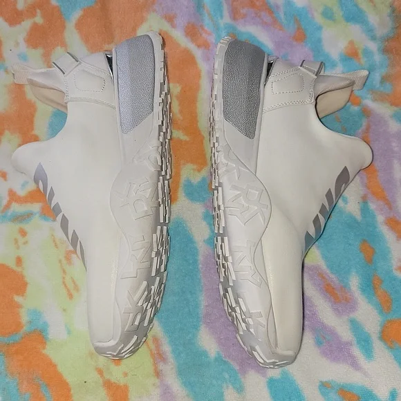 DKNY Women's Size 8.5 Kari-slip on white & silver sneakers - Picture 6 of 12